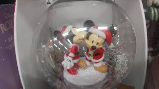 Merry Christmas From Mickey Mouse And Minnie Mouse Snow Globe Home Depot 2020