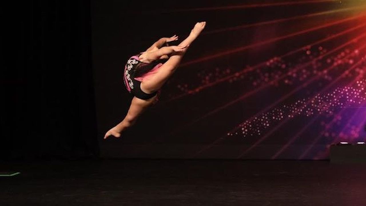 Julia Colacci - I Am What I Am