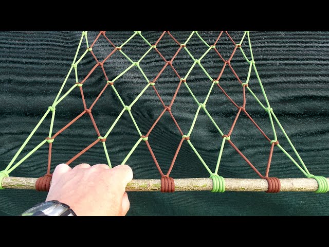 Making a Paracord Net Between two Sticks - Modified Snake Knot