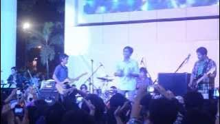 Sheila on 7 - Tunjuk satu bintang live
