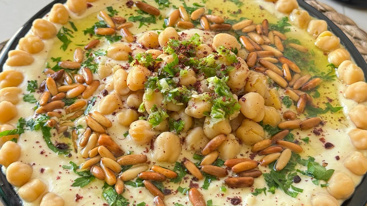 فتة الحمص الملوكية 😍 رهيبة وبتشهي القلب ما بنمل منها أبدا جرّبوها واحكمو بنفسكم