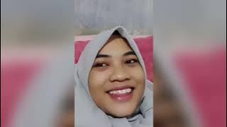 Indi Sonia Mentari changes underwear in the room