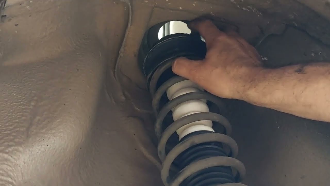 Como trocar os amortecedores traseiro do Ford ka