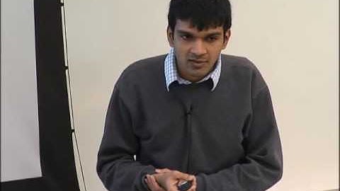 Approximation Techniques for Stochastic Optimization Problems