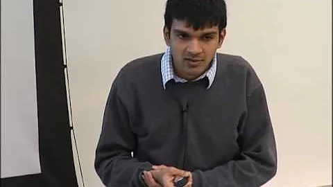 Approximation Techniques for Stochastic Optimization Problems