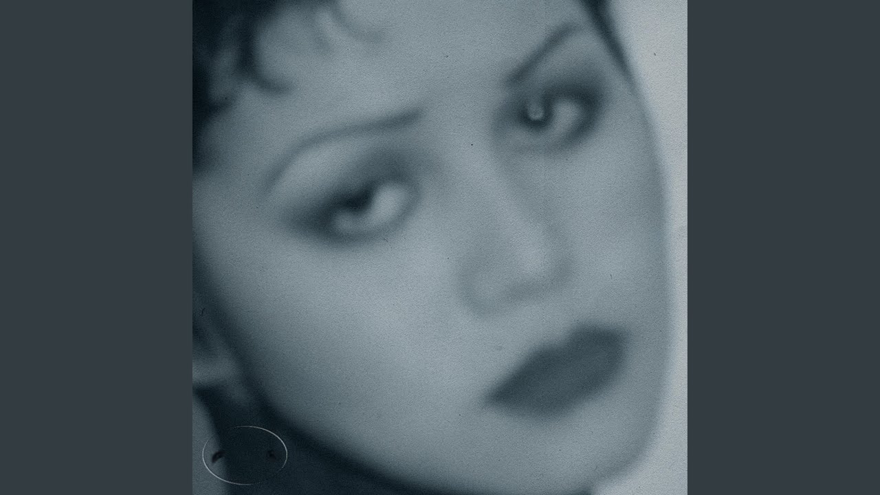 在 YouTube 上观看 Apologies 在 YouTube 上观看 Apologies