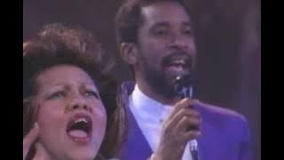 Ron Kenoly - Sing Out  (Full DVD)