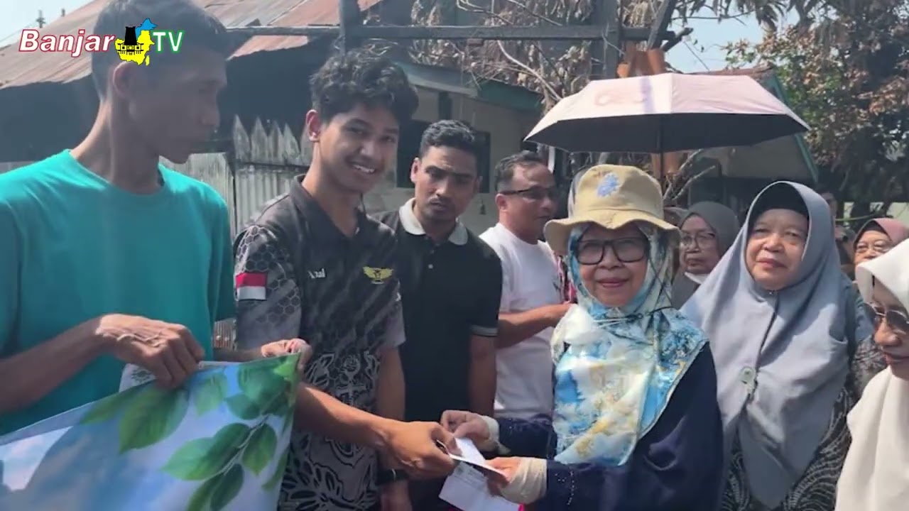 PDA BANJARMASIN SALURKAN BANTUAN KORBAN KEBAKARAN JALAN PANDU