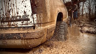 BACKWOODS OFFROAD  Mud party!!!