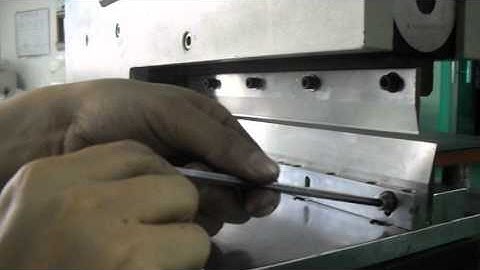 SM-3000 PCB Depanel machine Blade install video