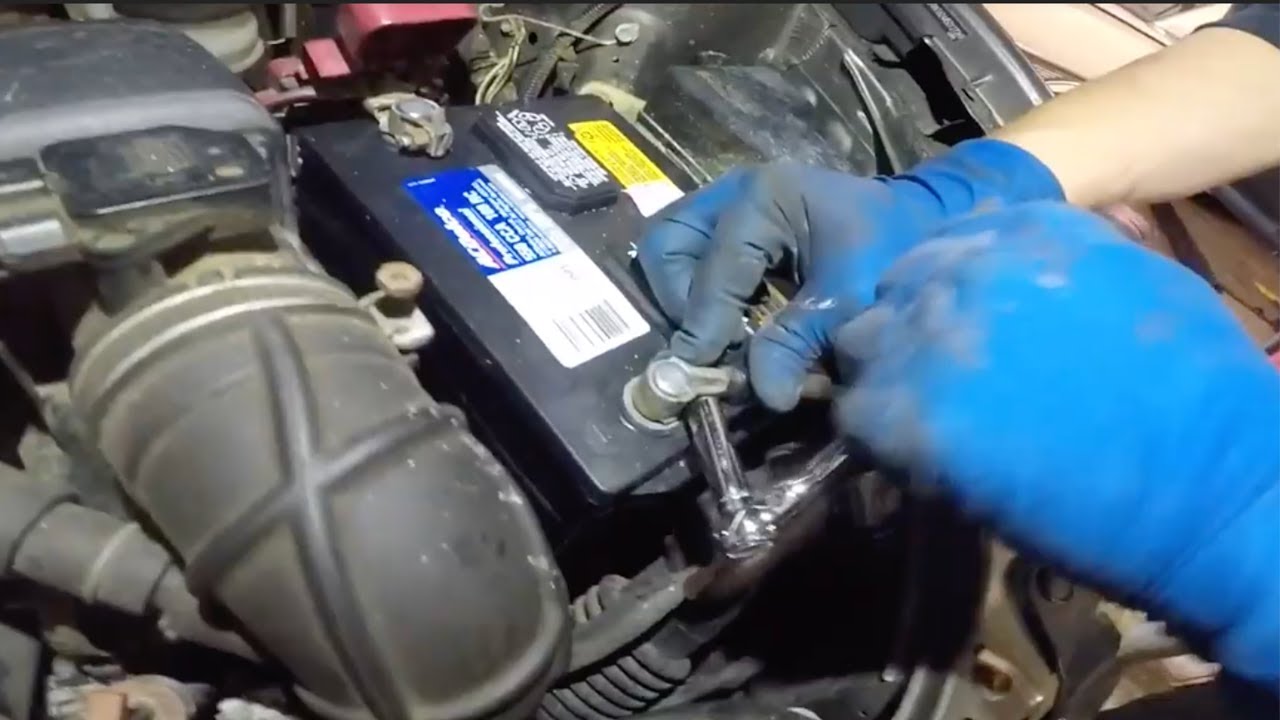 How to replace battery on any Toyota, Scion or Honda - YouTube