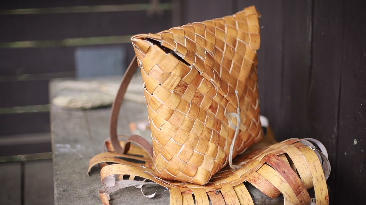 Making a Backpack from Birch Bark -  Finnish Folk