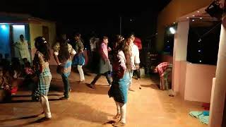 Video voorbeeld van "Valakamal Ennai Thalaiyakuveer - Tamil Girls Dance"
