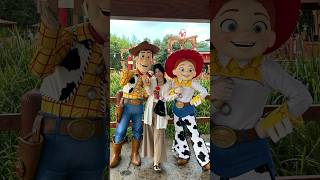 🤎성공한 덕후❤️ #브이로그 #상해여행 #디즈니랜드 #토이스토리 #disney #toystory #행복 #shorts #video #여행 #여행 #릴스영상 #reels