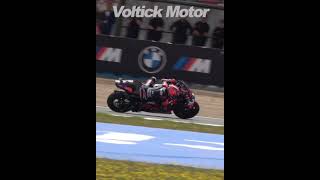 Maverick Viñales es el piloto más espectacular de MotoGP