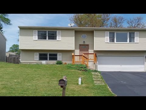 5420 Hillside Drive, McHenry, IL home video tour