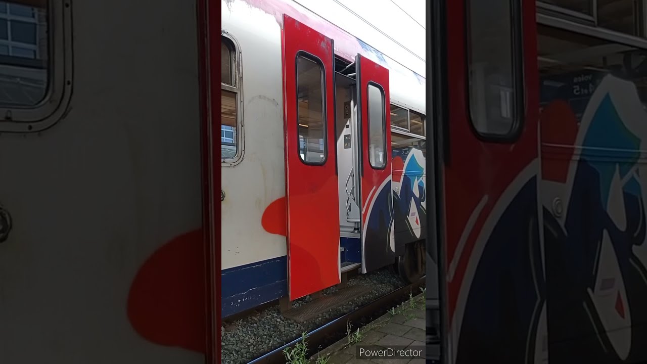 Compilation closing doors of train in Belgium (Break, am96 , M4, M6 and am 75 ( classique)