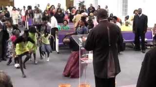 Friday Night Youth & Leadership Conference Praise Break