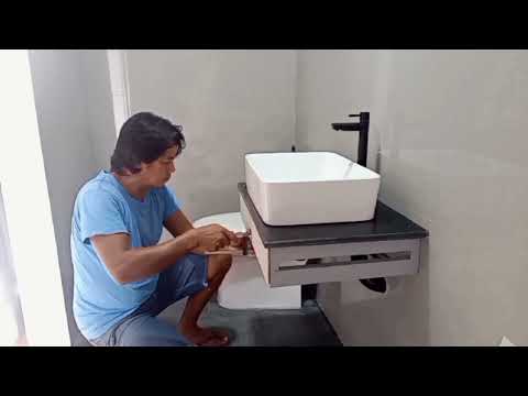 Video: Do-it-yourself na pag-install ng sink. Taas ng pag-install ng lababo. Mga paraan ng attachment ng shell