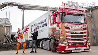 Kip achter het stuur in ​​Scania R520 van Ronny Ceusters Transport! 🐔🥚