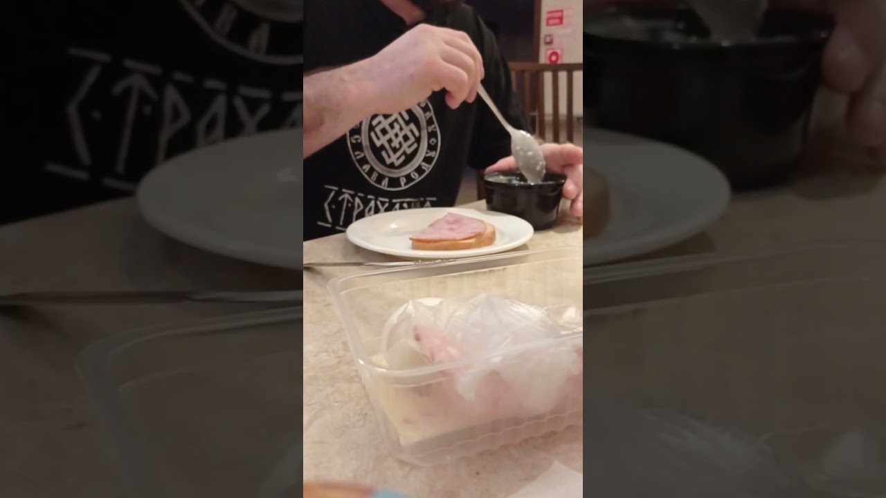 завтрак в отеле. все включено.