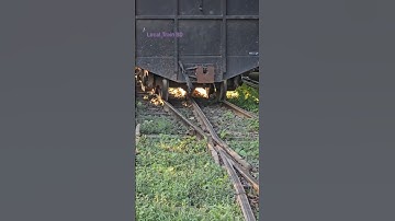 Wheels passed turnout crossover flange. #train #railway #wheels #line #shorts
