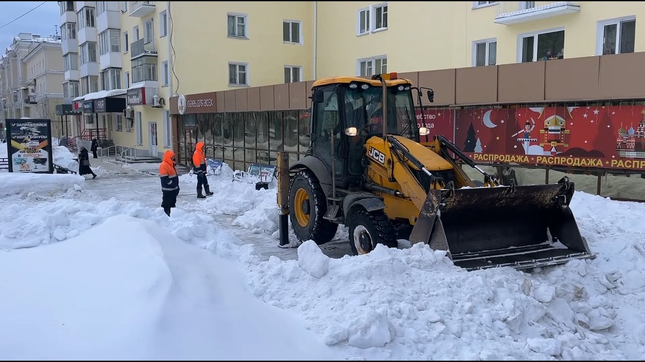 Более 80 тысяч кубометров снега уже вывезли с улиц Серова #серовтв #серов #твсеров