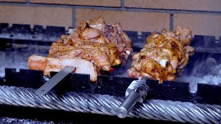 دنده بره پخته شده در زغال bbq