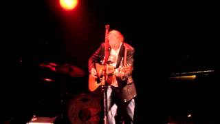 Neil Young Needle And The Damage Done Live
