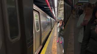 🚊New York Subway ‘D’ Train at Grand Street Station🇺🇸 #newyorkcity #newyork #nyc #nyclife #trains