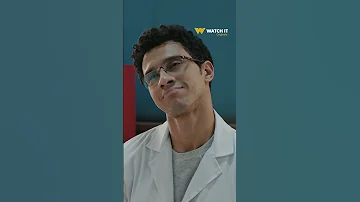 بالطو الوحدة كلها في رقبة عاطف رسميا 