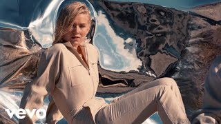 Astrid S - Obsessed (Official Lyric Video)