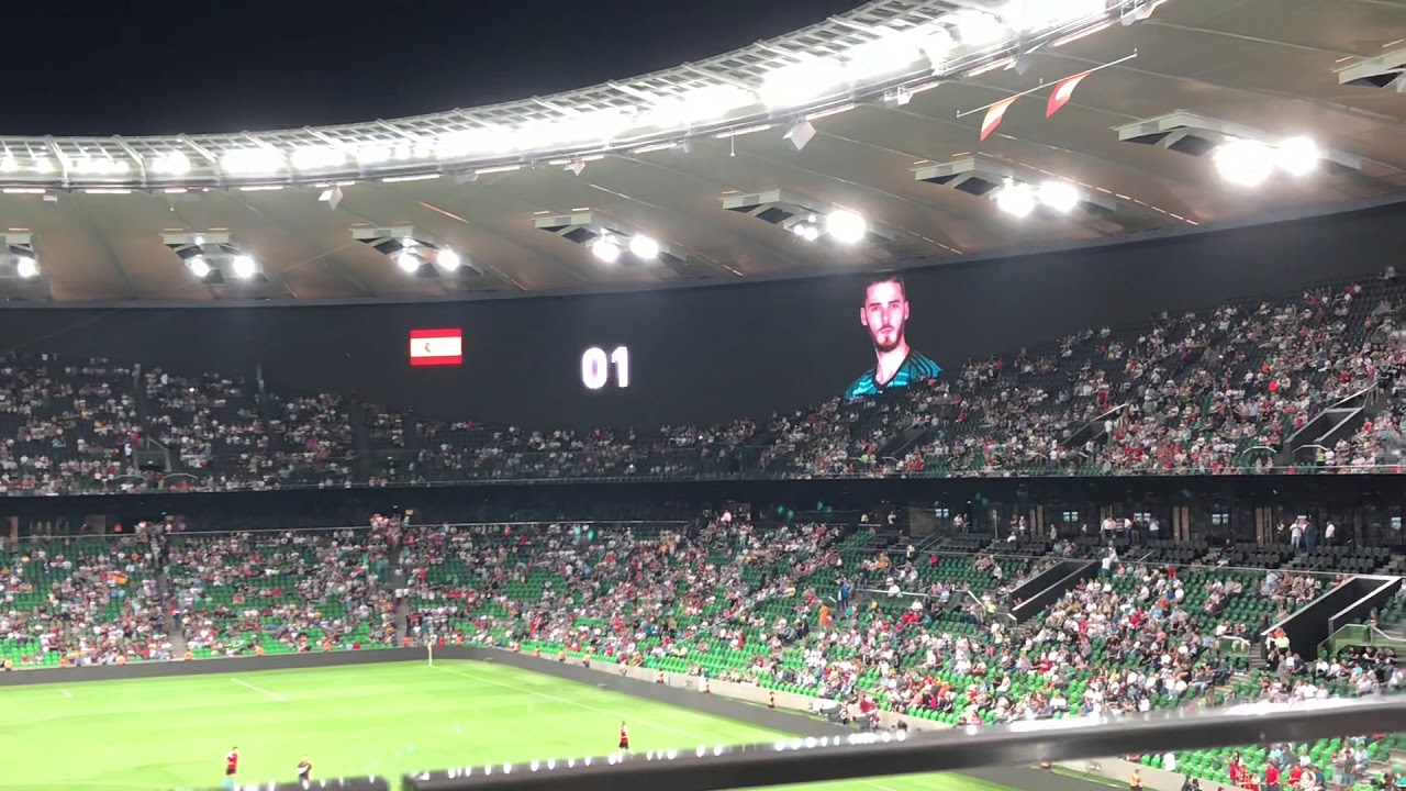 Как реагировал стадион Краснодар на состав сборной Испании против Туниса