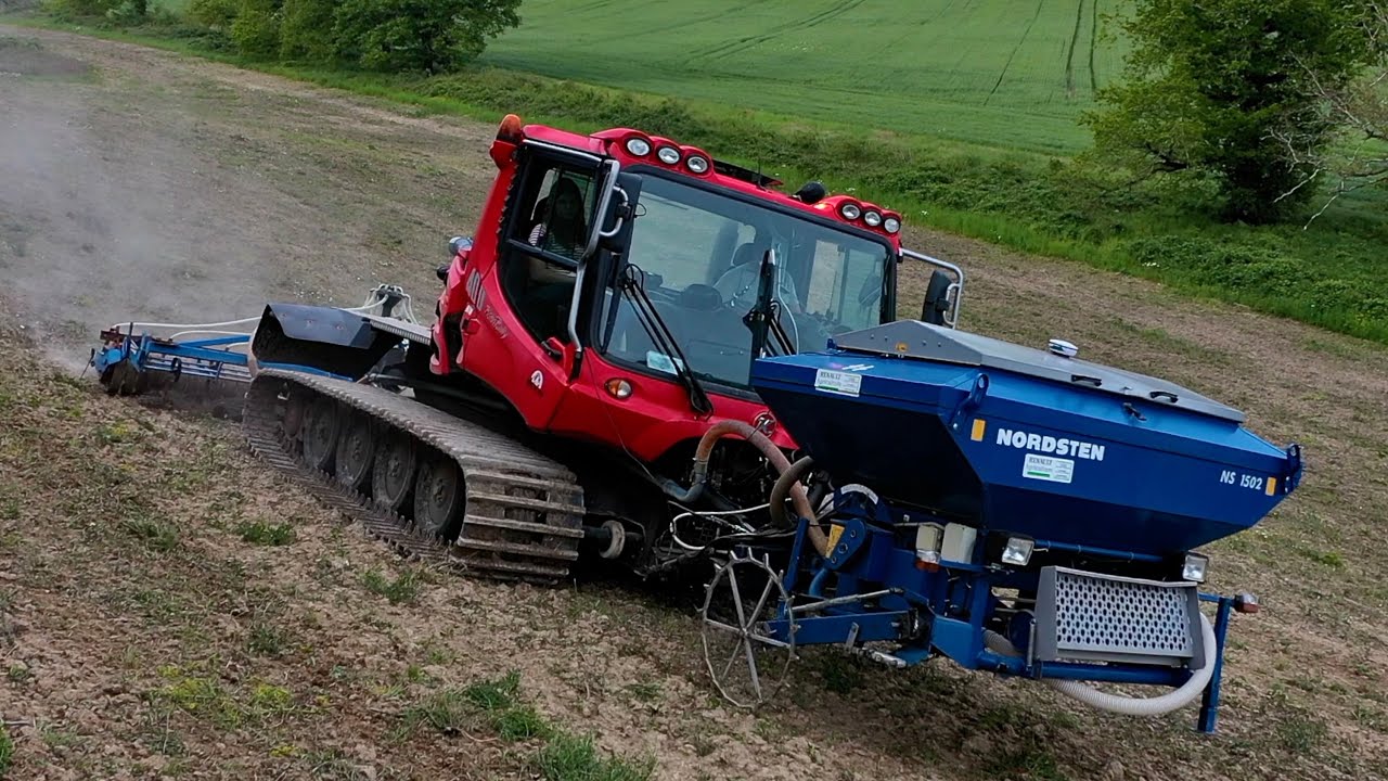 Un chantier unique en France 🇫🇷 Dameuse Pistenbully 400 au semis d'acacia ! ETA Maxime Pellerat
