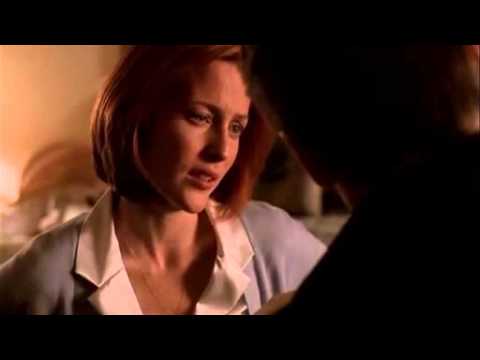 THE X FILES S08E21  Mulder and Scully first true kiss