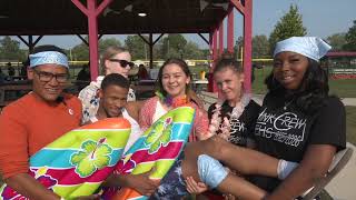 EHS Link Crew Hosts Football Tailgate Party