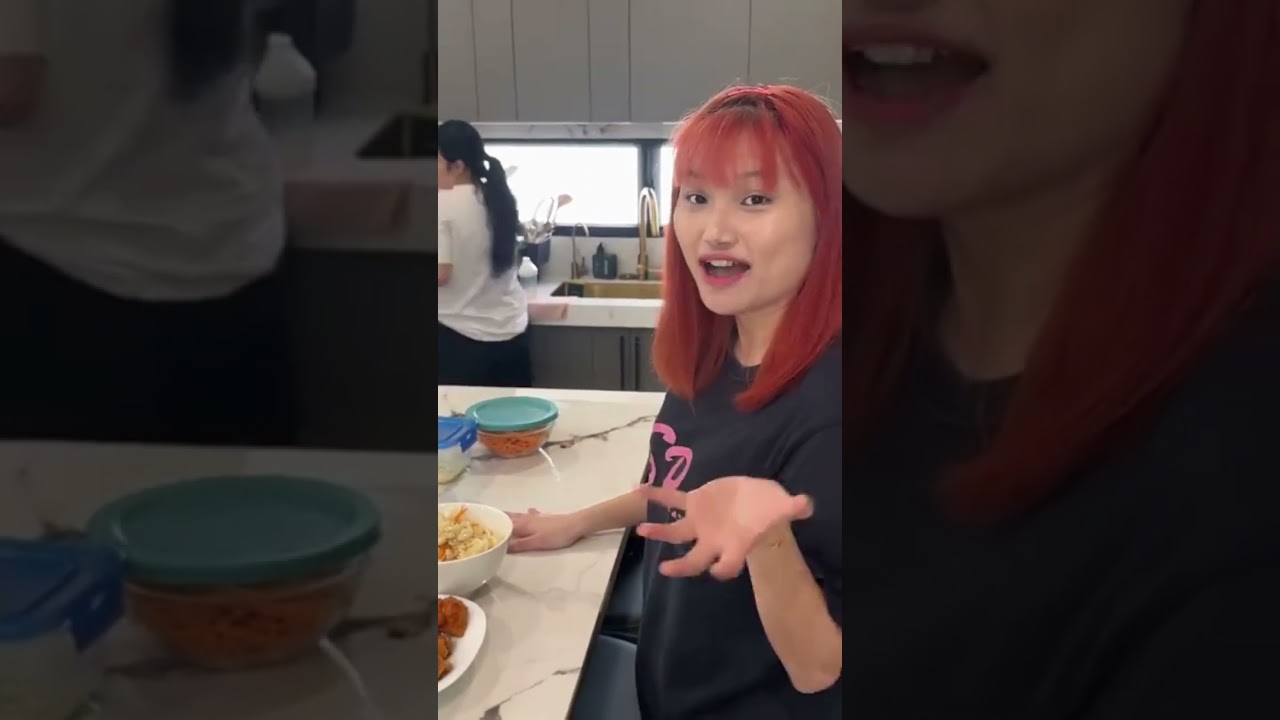 小米是水蓉的小保镖.....