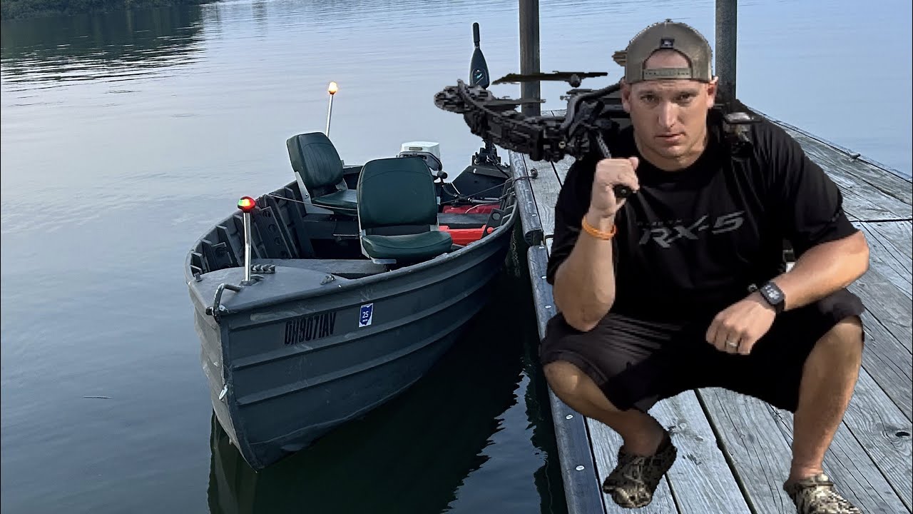 I Bought A Jon Boat For Deer Hunting!! - YouTube