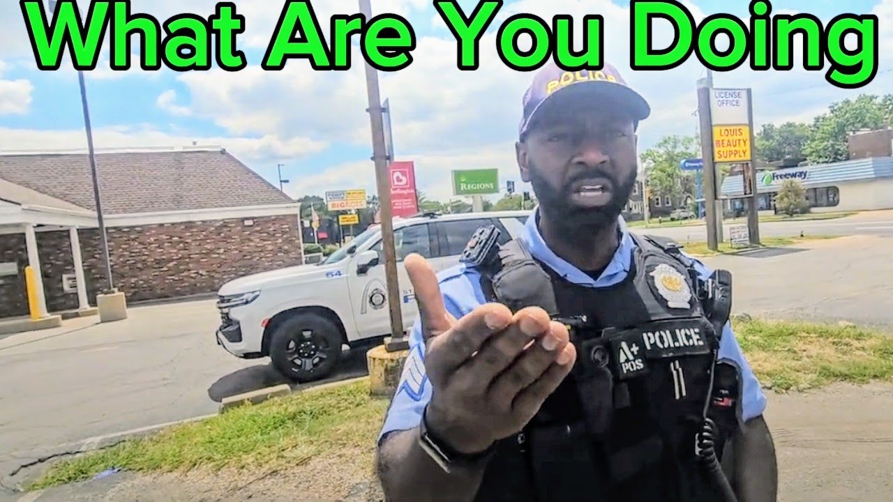 «Аудитор первой поправки заставляет DMV прекратить обслуживание» 