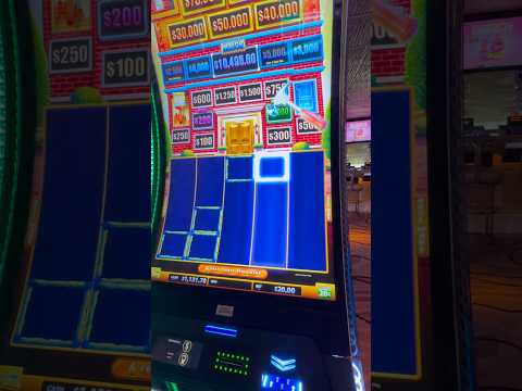 GOT THE HAMMER BONUS ON NEW HUFF N PUFF MONEY MANSIONS SLOT! #slots #jackpot #casino #slot #gambling