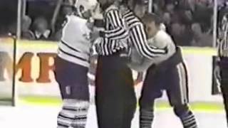 Rob Ray #32 - The Classic RIVALRY! Maple Leafs' Tie Domi ducks the