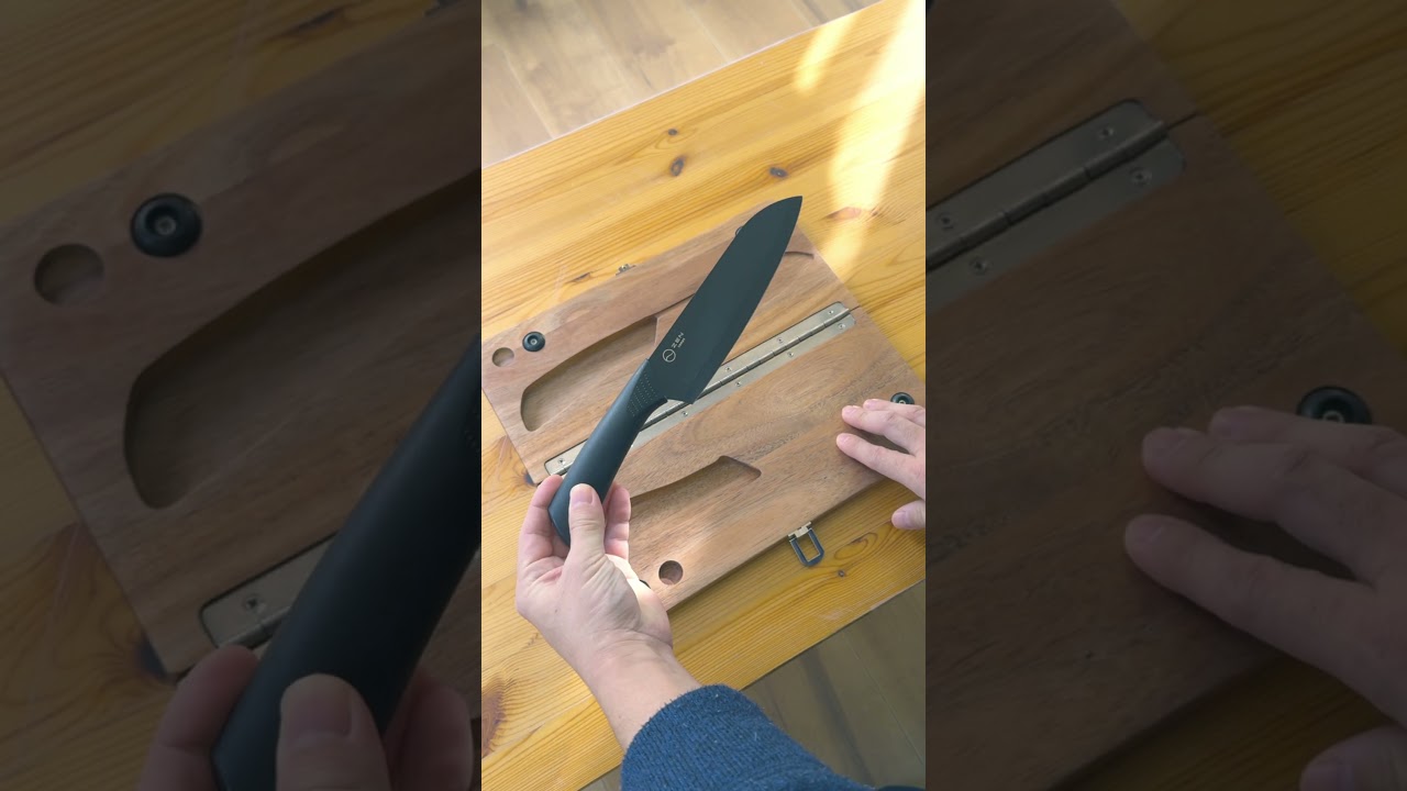 再入荷、完売が続く「包丁付きまな板」開封動画 - YouTube
