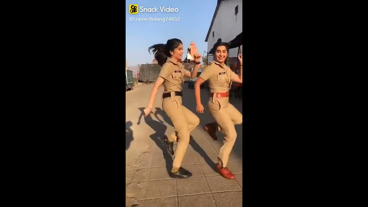 Banthan Chali Dekho Ae jaati Re jaati Re