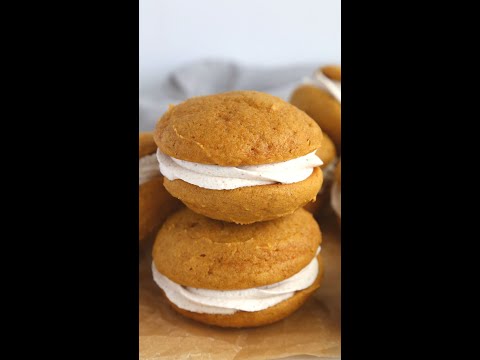 Pumpkin spice whoopie