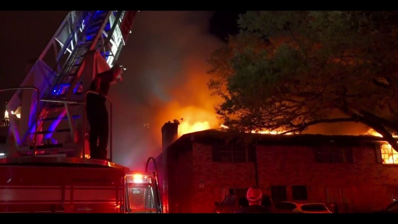 1 resident hospitalized, 20 units damaged in 2-alarm fire at SE Houston ...