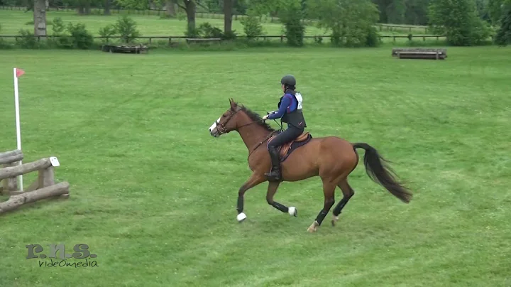 Kimberly Hicks & Warwick Clover at Maydaze Horse T...