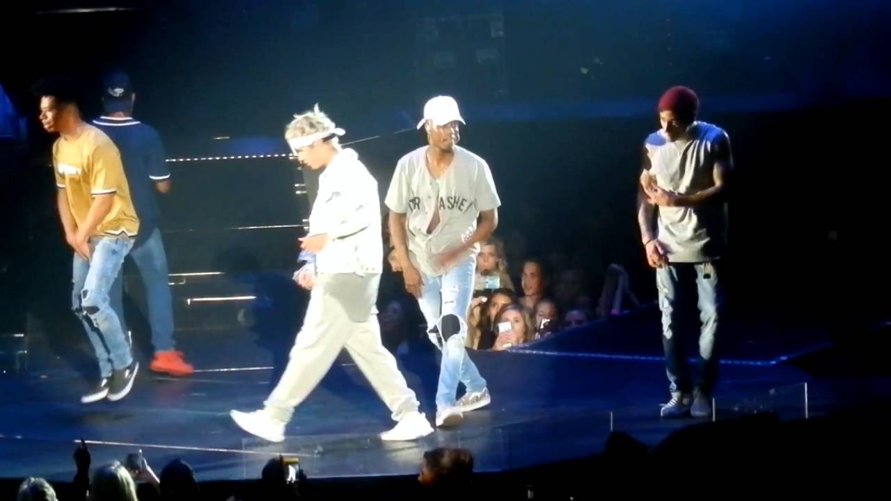 Justin Bieber WHAT DO YOU MEAN & BABY * Purpose Tour * Kansas City