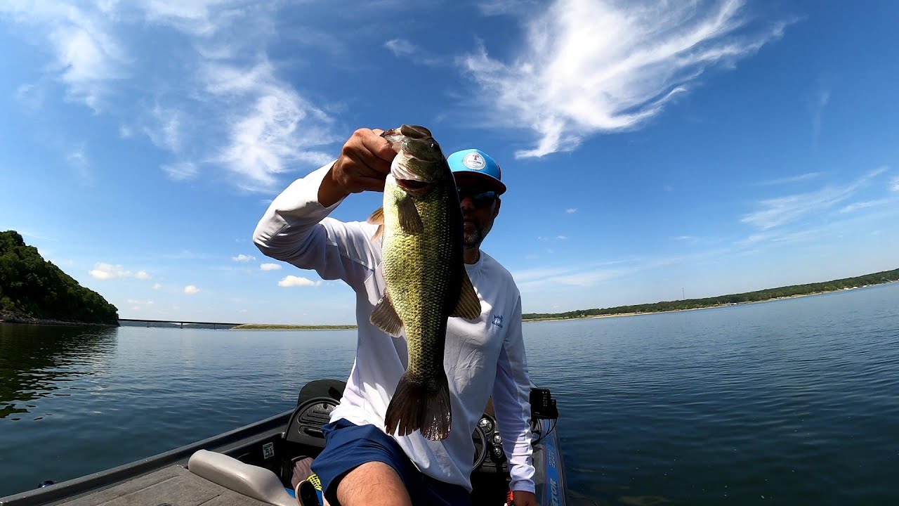 Ft Gibson Lake Finding Bass in the Heat! - YouTube
