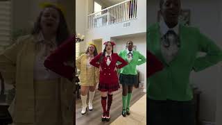 singing together for the first time 💛 ❤️ 💚