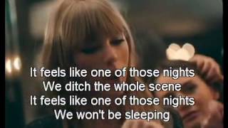 Video thumbnail of "TAYLOR SWIFT - 22 OFFICIAL VIDEO WITH LYRICS"